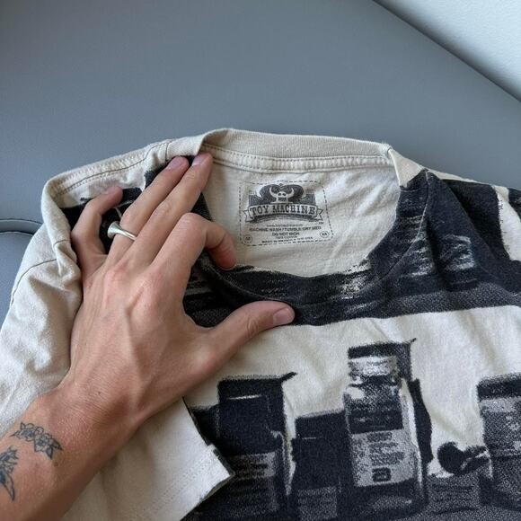 Vintage Rare 2000s Toy Machine Skate Skateboards Skate Shirt - Picture 6 of 6